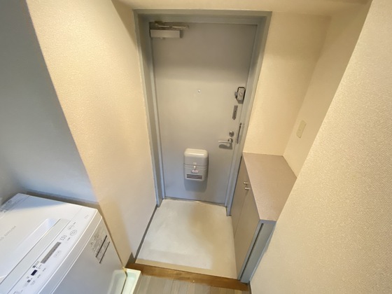 玄関　※別の部屋の写真です