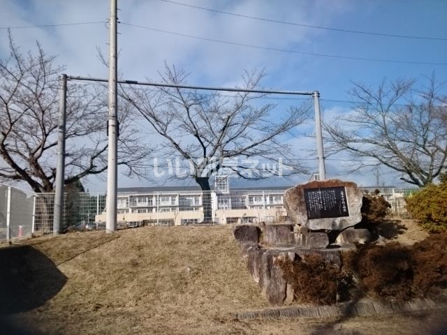 小学校　土岐市立泉小学校（小学校）まで1769m
