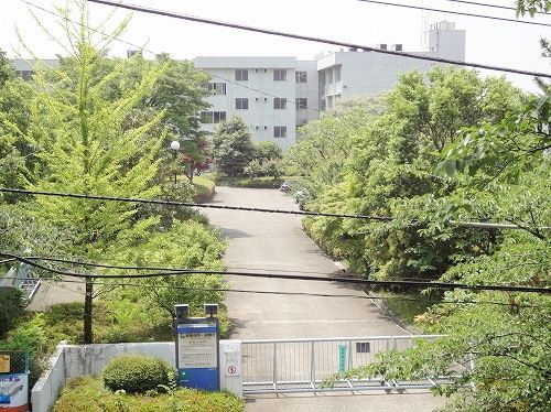 小学校　瓜生小学校（小学校）まで490m