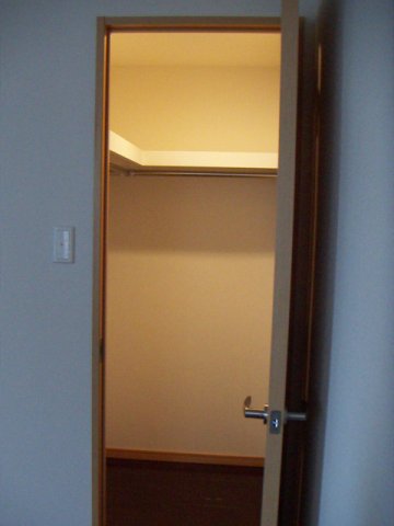 収納　ー     ー    付き★