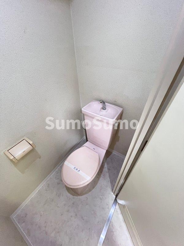 トイレ　落ち着いたトイレです