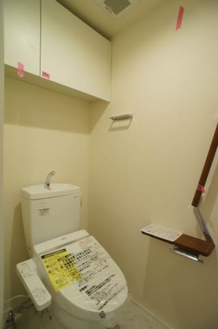 トイレ　★温水洗浄便座付