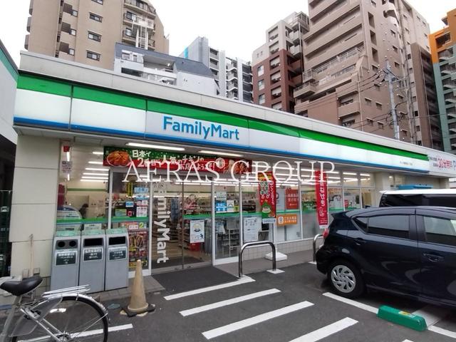 コンビニ　ファミリーマート サンズ原町田三丁目店（コンビニ）まで62m