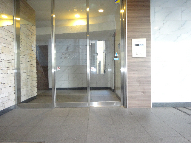 エントランス　エントランス部分