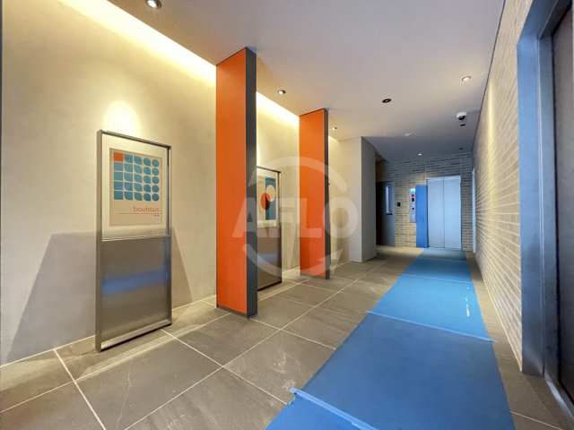 ロビー　アーバネックス阿波座駅前　ロビー