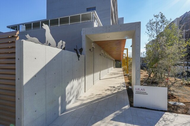 エントランス　アプローチ