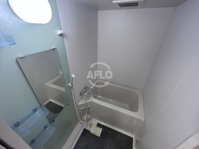 バス・シャワールーム　SERENiTE江坂四番館　浴室