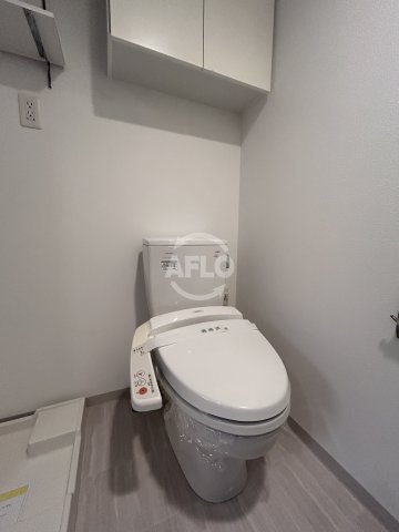 トイレ　SERENiTE江坂四番館　トイレ