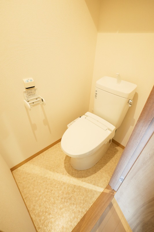 トイレ　図面と現状に相違がある場合には現状を優先