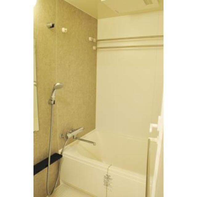 バス・シャワールーム　※写真は同タイプ住戸です。