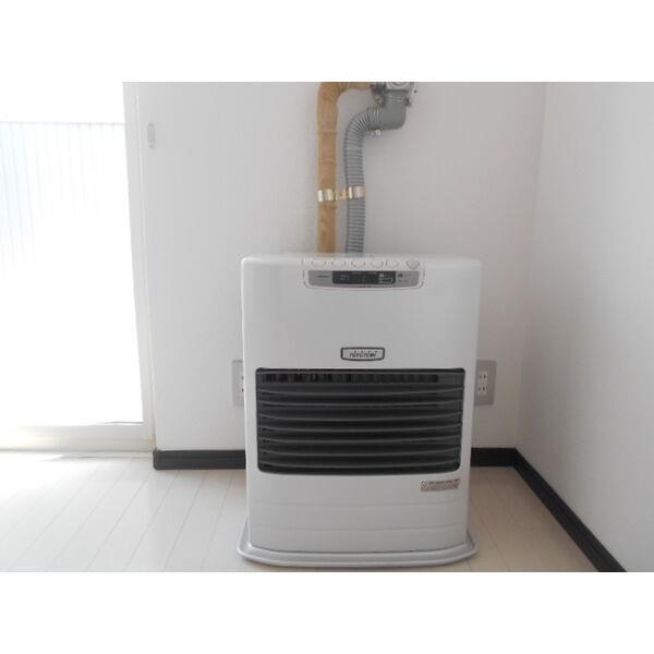 その他設備　灯油ＦＦストーブ