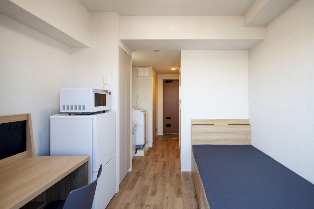 居室・リビング　マットレスはつきません