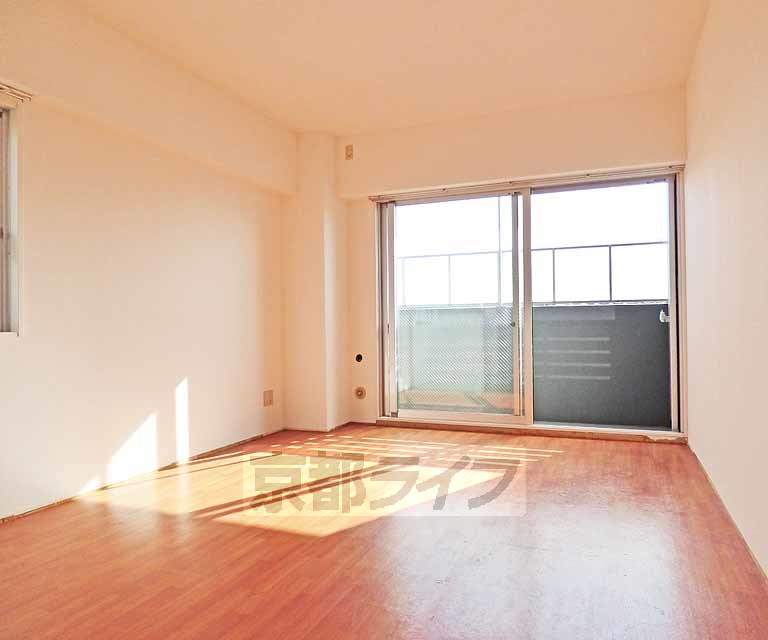 居室・リビング　広々室内です