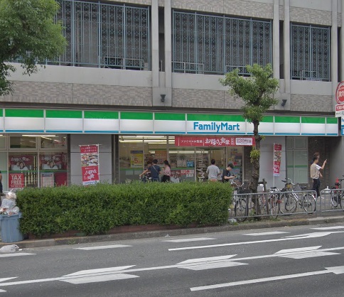 コンビニ　ファミリーマート 元町二丁目店（コンビニ）まで101m
