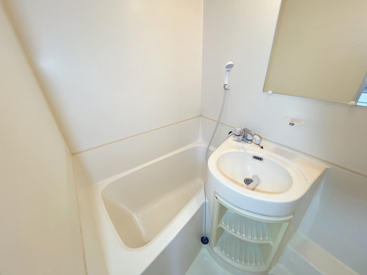 バス・シャワールーム　バスルーム