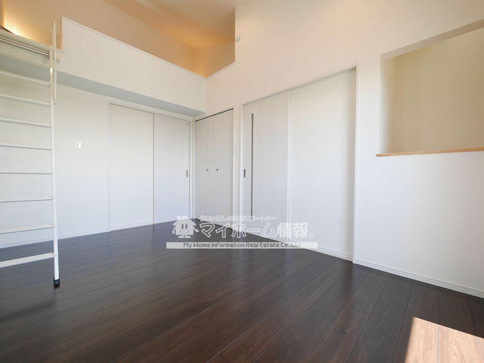 その他　光が差込む明るいリビングで過ごしませんか