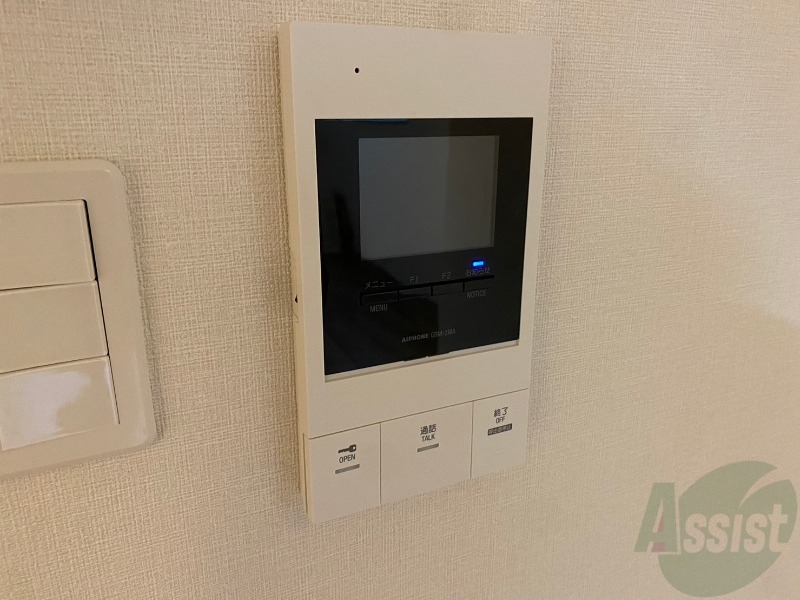 セキュリティ　インターホンは通話ができるので急な訪問があっても安心です。