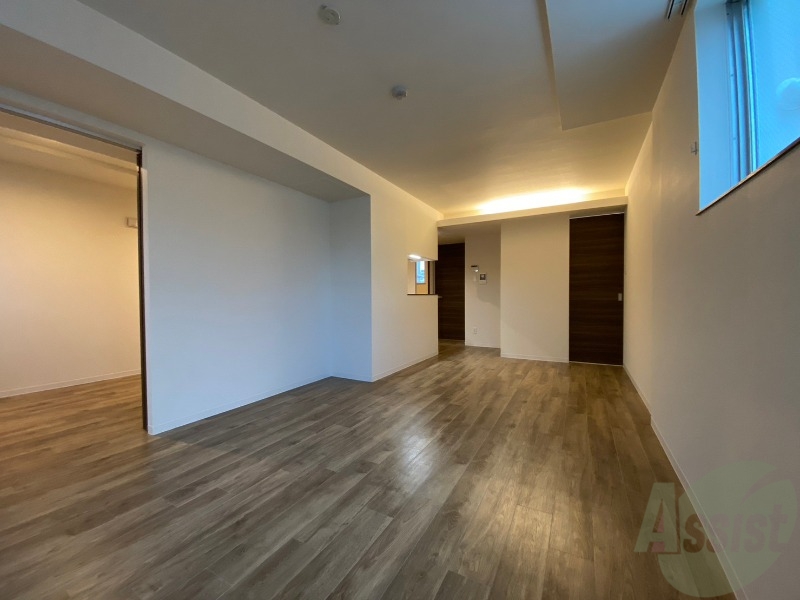 居室・リビング　広くてキレイなお部屋が広がっていて、充実した生活が送れそう。