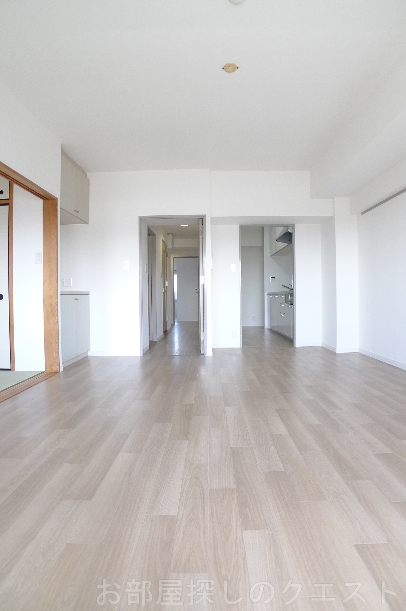 居室・リビング　（写真は同タイプ）