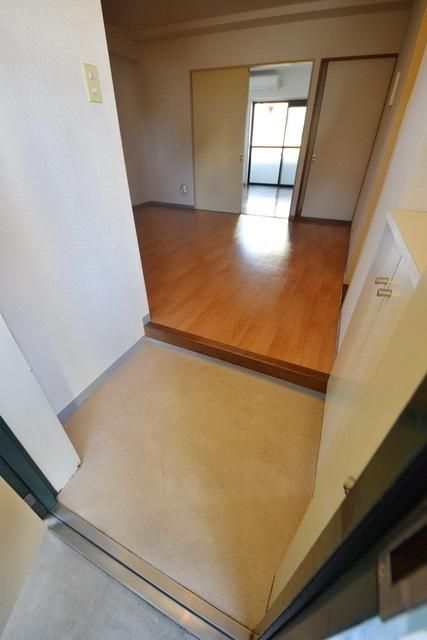 玄関　★お問い合わせはタウンハウジングまで★