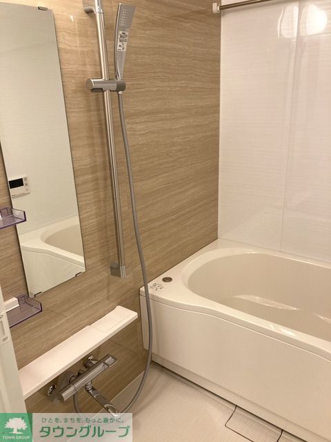 バス・シャワールーム　※写真は同タイプ住戸です。