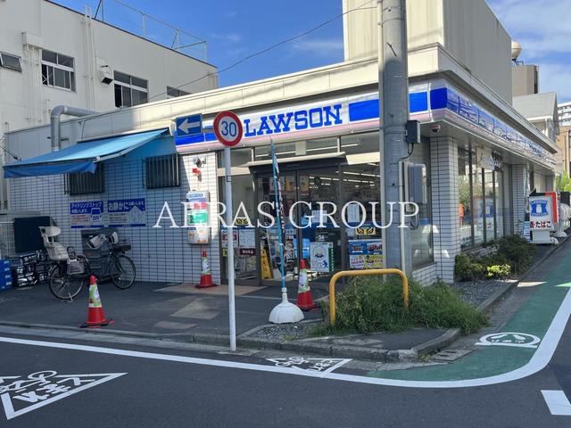 コンビニ　ローソン 品川南大井四丁目店（コンビニ）まで4m