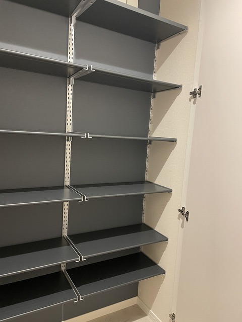 玄関　内見、ご案内出来ます。お気軽にご一報下さい。