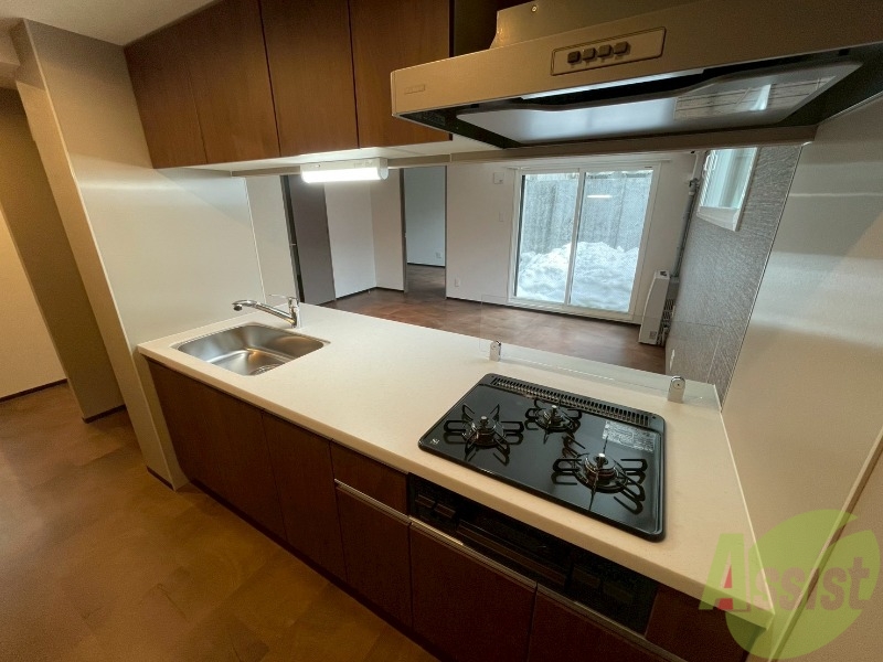 キッチン　システムキッチンなので、すぐお料理に使えます！