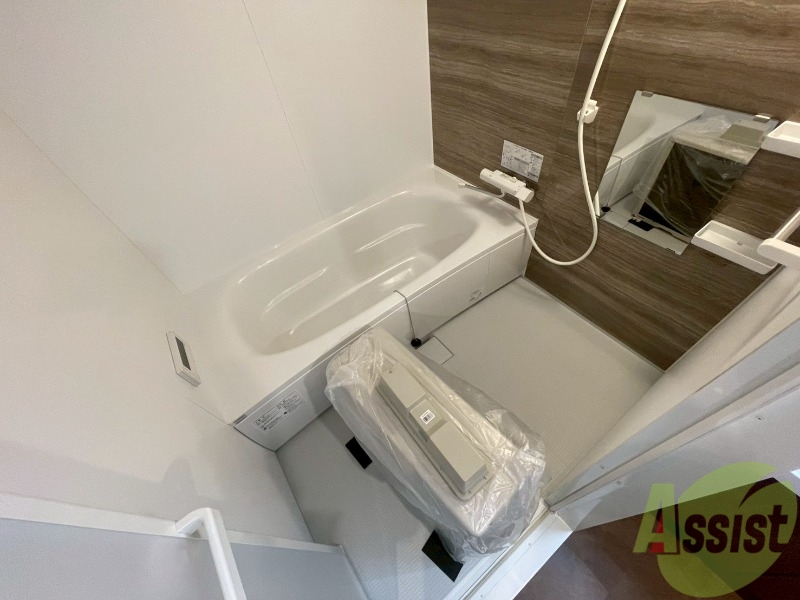 バス・シャワールーム　お風呂になります。一日の疲れを癒してくださいね。