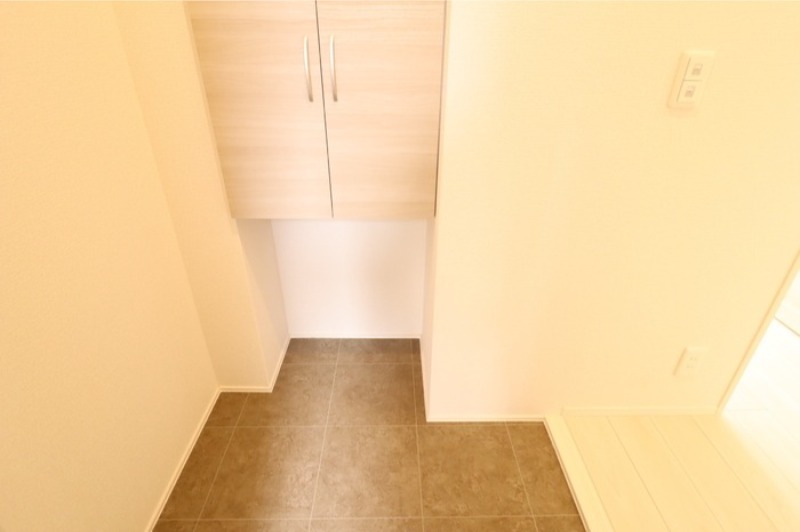 玄関　図面と現状に相違がある場合には現状を優先