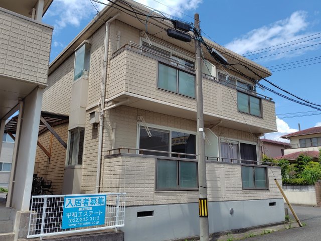 建物外観　南東側からの外観