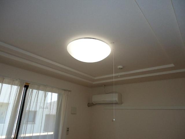 建物外観　照明器具