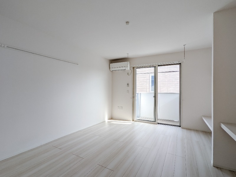 居室・リビング　図面と現状に相違がある場合には現状を優先