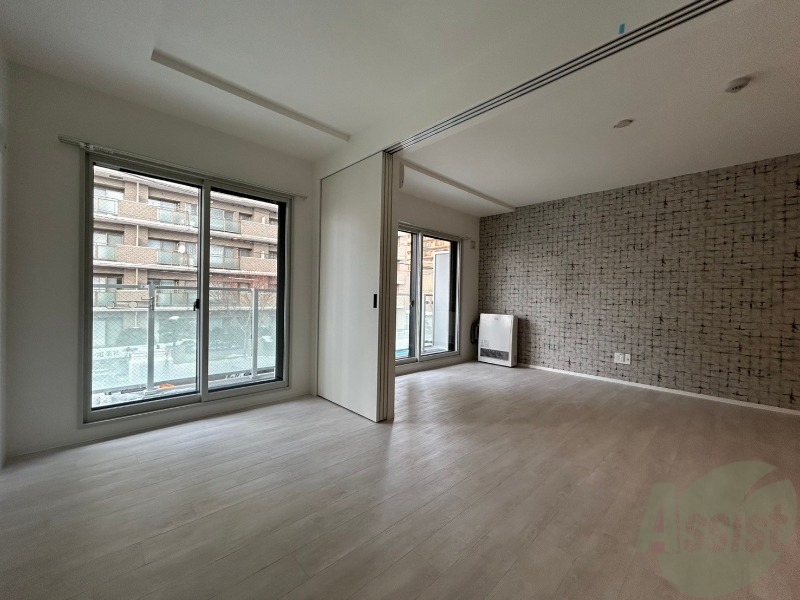 その他部屋・スペース　別角度から寝室を撮ってみました。家具の配置もしやすそう。