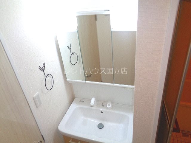 洗面設備　同物件別部屋参考写真です