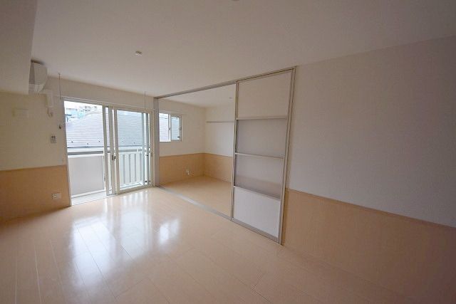 居室・リビング　★お問い合わせはタウンハウジング町田店まで★