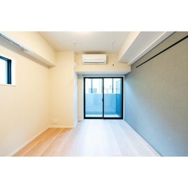 居室・リビング　※別部屋参考写真