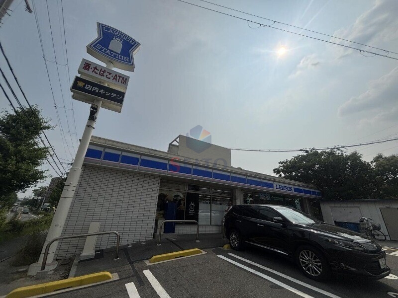 コンビニ　ローソン　豊中熊野町4丁目店（コンビニ）まで443m
