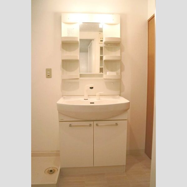 洗面設備　独立洗面化粧台付き☆