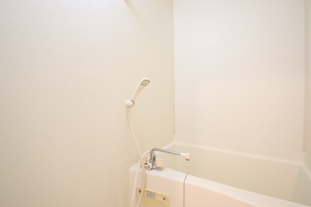 バス・シャワールーム　※別部屋参考写真となります※