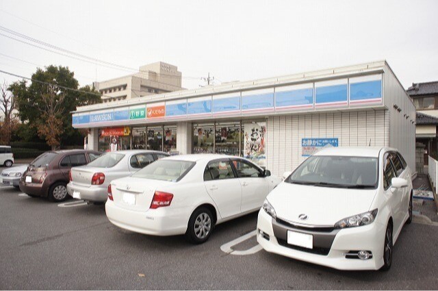 コンビニ　ローソン（コンビニ）まで83m