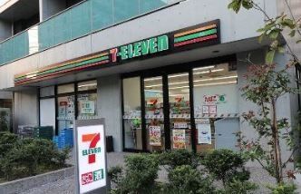 コンビニ　セブンイレブン港区白金1丁目南店（コンビニ）まで370m