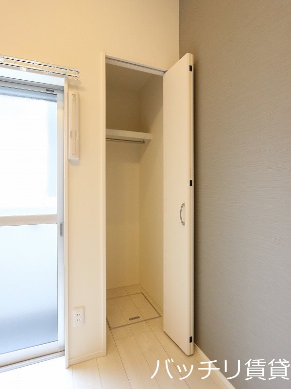 収納　建築中の為　同型タイプ現状優先