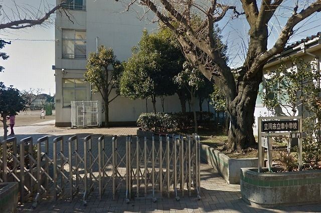 小学校　立川市立幸小学校（小学校）まで184m