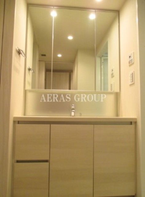 洗面設備　同仕様