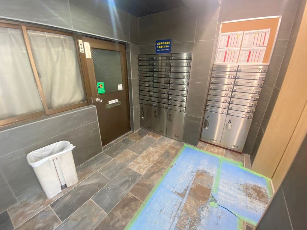 ロビー　エントランス