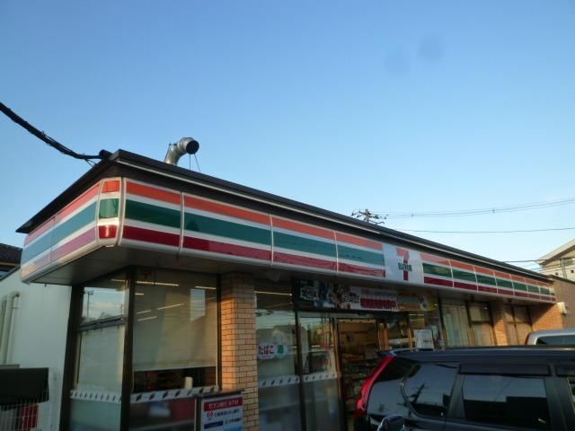 コンビニ　セブンイレブン三鷹新川２丁目店（コンビニ）まで169m