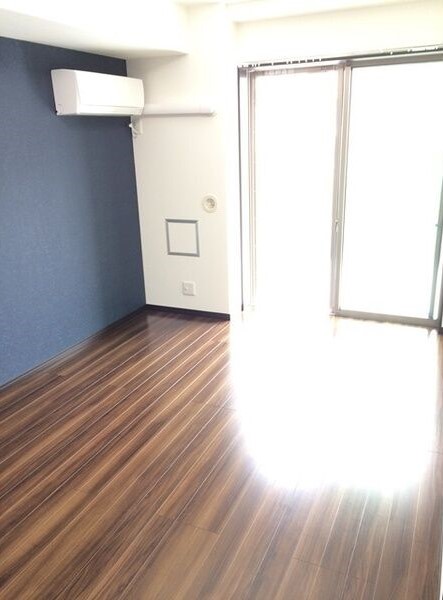 居室・リビング　参考、同建物・反転間取りの号室