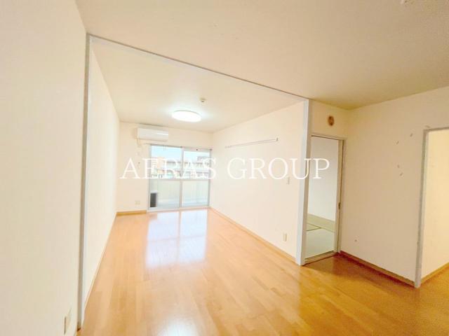 居室・リビング　※同仕様タイプ