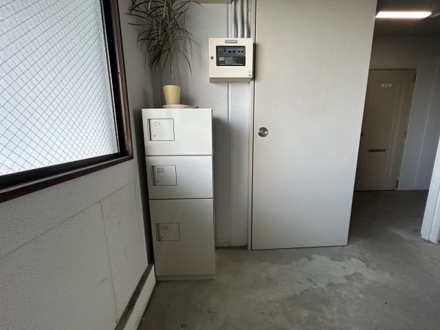 その他　宅配ボックスあり